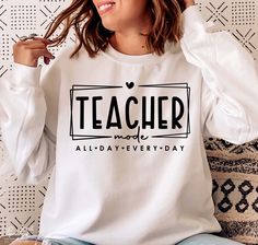 Teacher Shirt Svg, Teacher Life Svg, Teaching Shirts, Cute Shirt Designs, To Be Kind, Teacher Svg, Vinyl Shirts, Teacher Tees, Kindness Shirts