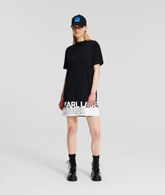 Discover the wide array of KLJ LOGO T-SHIRT DRESS for women by KARL LAGERFELD. Stand out no matter what the setting, with these iconic, rock-chic pieces. | Pay with Credit Cards, Paypal, ApplePay and AmazonPay Cotton T-shirt Dress With Graphic Print, Relaxed Fit, Casual Cotton T-shirt Dress With Letter Print, Trendy Cotton Graphic Print T-shirt Dress, Trendy Oversized Crew Neck T-shirt Dress, Relaxed Fit Crew Neck T-shirt Dress For Spring, Trendy Oversized T-shirt Dress With Crew Neck, Summer Streetwear Crew Neck T-shirt Dress, Summer Streetwear T-shirt Dress With Crew Neck, Casual Cotton Crew Neck T-shirt Dress