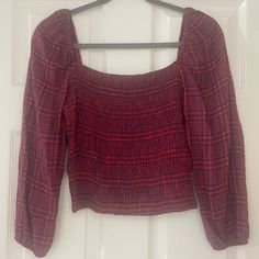 Plaid Long Sleeve Crop Top. Smocked Bodice. Size Medium. Brand Abercrombie & Fitch. Never Worn. Casual Long Sleeve Smocked Top With Elastic Neckline, Casual Smocked Top With Long Sleeves And Elastic Neckline, Fitted Plaid Smocked Top With Smocked Back, Fitted Smocked Top With Long Sleeves And Elastic Neckline, Long Sleeve Smocked Top For Day Out, Casual Plaid Smocked Top With Smocked Back, Casual Plaid Smocked Top, Casual Plaid Smocked Top With Smocked Bodice, Casual Red Smock Top