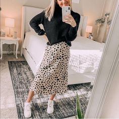 Cheetah / Leopard Print Multi Layered Sheer Material High Rise Side Zip Loose Fit Teacher Skirt Outfits, Cheetah Skirt Outfit, Animal Print Midi Skirt, Orange Midi Skirt, Printed Skirt Outfit, Cheetah Skirt, Skirt Top Set, Polka Dot Midi Skirt, White Floral Skirt