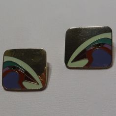 Laurel Burch Tori Mon Bird earrings, Bird lover gift ----------------- Vintage, all original parts. I buy estate lots to get Laurel's cats but sometimes other pieces match up that are not cats so I pass them along at a good price. These are beautiful...they just aren't cats! These pieces are all vintage and in fine shape. I get reflections so I take multiple pictures from different angles will show there is no damage to these earrings. Green Enamel Clip-on Earrings As Gift, Retro Enamel Earrings As Gift, Silver Retro Clip-on Earrings For Gift, Earrings Bird, Sevierville Tn, Multiple Pictures, Laurel Burch, Bird Earrings, Bird Lover