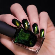 ILNP Venom - Dark Moss Green Magnetic Nail Polish | eBay Ilnp Nail Polish, Magnetic Nail Polish, Nail Shimmer, Magnetic Nails, Green Nail Polish, Black Nail, Funky Nails, Chrome Nails, Nail Polish Colors