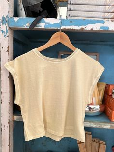 Level up with this must-have Mina Muscle Tee! It's stylish and comfy, while staying trendy and cute. Laura is wearing a small. Perfect White Tee, Blonde Wood, Car Fragrance, Clare V., Vintage Patches, Muscle Tee, Hair Fragrance, Muscle Tees, Level Up