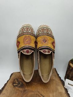 This is handmade genuine leather women's sandals.  Made with natural leather interior lining and leather sole.  Every size available.  There is ethnic kilim pattern on it.  On our page you can see other colours.  Hand stitched sole.  Door to door express shipping.  For wholesale and other questions please contact with us.  bemyboots.etsy.com Thank You Bohemian Leather Flats With Closed Toe, Bohemian Leather Slip-on Flats, Bohemian Leather Closed Toe Flats, Bohemian Style Leather Slip-on Flats, Bohemian Moccasins With Rubber Sole, Bohemian Moccasins With Rubber Sole And Round Toe, Bohemian Sandals With Rubber Sole For Festival, Bohemian Moccasins With Leather Sole For Festival, Bohemian Leather Closed Toe Moccasins