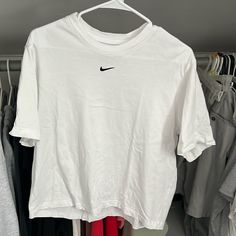 Never Worn No Stains No Flaws Mock Neck* Everyday Nike Cotton Tops, Basic Nike T-shirt Moisture-wicking, Nike T-shirt With Moisture-wicking Relaxed Fit, Nike Moisture-wicking Crew Neck Tops, Nike Relaxed Fit Moisture-wicking T-shirt, Nike Technical Breathable T-shirt, Boxy Tee, Nike Tops, White Nikes