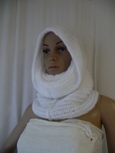 snood, neckband / scarf, can be worn / turned into a hood according to his choice handmade knitting acrylic thread imitating the mohair very soft with a thread to the touch which gives it a pleasant swelling. Unique piece Snow white colour composition: white horse wool - -acrylic that gives it a mohair touch dimensions: height 52 cm closed width 62 cm Made in France : Creation/realization "jacquote-tricote" easy maintenance, washing at 20o - A precise wool care sheet will be attached to the orde Handmade Winter Knitting Pattern One Size, Knitted Loop Scarves For Winter, Winter Knitted Loop Scarves, Winter Knitted Loop Scarf, Crochet Infinity Scarf, One Size For Winter, Handmade Casual Winter Infinity Scarf, Hand Knitted Yarn Infinity Scarf For Winter, Hand Knitted Infinity Scarf For Winter, White Hand Knitted Scarf One Size