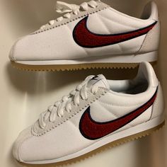 Brand New W/ Box Size 5 W Nike Cortez Gum Bottoms Red And Blue Nike Cortez Outfit, Men's Footwear, Nike Cortez, Sneakers Men Fashion, Nike Cortez Sneaker, Men Fashion, Womens Shoes Sneakers, Sneakers Fashion, Me Too Shoes