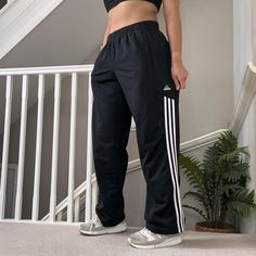 Vintage Adidas Straight Leg Black soft track pants tracksuit bottom 💫 Size M and sizing is flexible as it has drawcord to tighten, could be unisex 💫 28" inner leg  💫 Seen on size 10uk, 5'4" Height of reference 💫 Dm for more info joggers sportswear trackie track-pant tracksuit bottom sweatpants casual streetwear baggy pants parachute pants y2k 00s gymwear activewear unisex  61 Pants Y2k, Adidas Vintage, Baggy Pants, Baggy Pant, Vintage Adidas, Casual Streetwear, Gym Wear, Track Pants, Parachute Pants