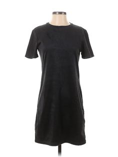 Trafaluc by Zara Casual Dress Size: Small Black Dresses - used. 100% POLYESTER, Shift, Crew Neck, Solid, Short, Short Sleeve | Trafaluc by Zara Casual Dress - Shift: Black Solid Dresses - Used - Size Small Cheap Zara Mini Dress For Work, Small Black Dress, Black Casual Dress, Black Dresses Casual, Solid Dress, Black Dresses, Black Solid, Black Casual, Casual Dresses For Women