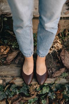 Our new, classic Mary Jane. Timeless, comfortable and ultra-feminine. Wonderfully comfortable thanks to the double softening of the insole. Stable, perfectly balanced heels. SIZE ADVICE: If you are hesitating between sizes, choose the smaller one. Ballerinas should fit snugly around the feet.   UPPER: full grain chocolate brown leather INSIDE: vegetable-tanned cowhide leather, beige SOLE: brown (tuni leather)  HEEL: 1,5 cm  Our handmade shoes hold a 2-year guarantee; however, they last longer wi Casual Brown Vegetable-tanned Leather Shoes, Comfortable Brown Leather Shoes With Flat Heel, Comfortable Brown Flats With Leather Footbed, Comfortable Brown Flats With Rubber Sole, Comfortable Brown Leather Shoes For Fall, Comfortable Brown Leather Shoes With Almond Toe, Comfortable Brown Almond Toe Flats, Brown Slip-on Flats With Removable Insole, Brown Leather Low Heel Flats