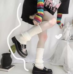 Color: White Foot Sock Gyaru Aesthetic, Style Socks, Cute Autumn, Foot Socks, White Socks, White Fur, White Sock, Gyaru, Ankle Socks