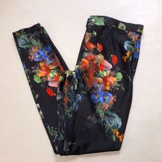 Satin Sexy Leggings Print Leggings, Black Leggings, Pant Jumpsuit, Black Color, Floral Print, Pants For Women, Floral Prints, Satin, Leggings