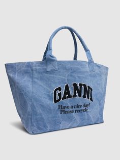 Height: 34cm Width: 65cm Depth: 22cm. Double top handles. No closure. Embroidered front panel. Logo details. Stonewashed coloring may vary Logo L, Denim Tote Bags, Denim Tote, Bag Light, Washed Denim, Denim Wash, Handles, Light Blue, Tote Bag