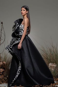 Description Black Ballgown, Long dress Sleeveless Open neckline Strapless Dry Clean Made in Spain SKU BESATE Marchesa Couture, Full Closet, Hannibal Laguna, Animal Humour, Gorgeous Gowns, Marchesa, Pink Candy, Dress Sleeveless, Yellow Dress