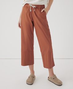 Women's Baked Clay Daily Twill Crop Pant 2XL. Super soft organic women's Daily Twill Crop Pant from Wear PACT. Fair Trade Factory. GOTS Certified Organic Cotton Sporty Pants With Elastic Waistband For Elevated Casual, Sporty Straight Pants For Spring, Cotton Cropped Leg Loungewear Bottoms, Cotton Bottoms With Elastic Waistband And Cropped Leg, Cropped Leg Cotton Loungewear Bottoms, Casual Cropped Leg Pants For Fall, Casual Cropped Leg Bottoms For Elevated Casual Occasion, Elevated Casual Bottoms With Pockets, Cotton Cropped Leg Bottoms For Elevated Casual