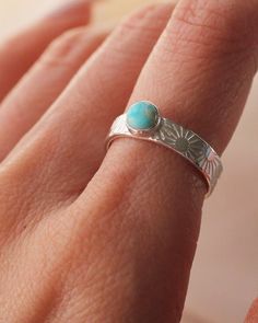 Sun Stamped Round Bezel Ring Size 4-12 Sterling Silver Width: 4mm 5mm Bezel Rings Turquoise, Turquoise Ring Silver, Bezel Ring, Turquoise Rings, Style Expert, Stackable Rings, Turquoise Stone, Cute Jewelry, Sterling Silber