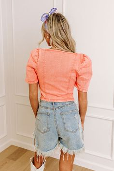 - Your unique style will keep all eyes on you with this trendy top! - Unlined stretchy denim material - A scoop neckline - Short sleeves with interior structured ruffle detail at the shoulders - Front zip closure - A figure flattering silhouette that ends in a straight hemline Pink Fitted Denim Top, Fitted Pink Denim Top, Trendy Top, Denim Material, All Eyes, Trendy Tops, All About Eyes, Denim Top, Scoop Neckline