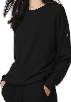 Oversized Alo Yoga Sweater For Loungewear, Oversized Casual Sweater By Alo Yoga, Alo Yoga Oversized Long Sleeve Sweater, Sporty Alo Yoga Crew Neck Sweatshirt, Alo Yoga Relaxed Fit Crew Neck Sweatshirt, Alo Yoga Relaxed Fit Sweatshirt For Fall, Alo Yoga Casual Loungewear Top, Casual Alo Yoga Tops For Loungewear, Alo Yoga Fall Loungewear Tops