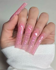 #longnails#pink#nails#nailart#nailtech#nailtechnician#acrylic#acrylicnaildesigns#design#naildesign Vegas Nails, Nyc Nails, Miami Nails, Bling Acrylic Nails, Glitter Acrylics, Dream Nails