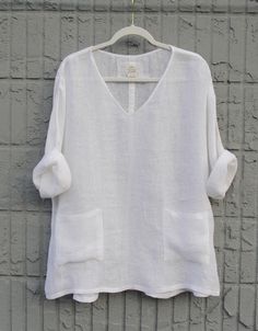 Linen top V neck tshirt plus size womens clothing One Size Gauze Tunic, Linen Gauze, Linen Tunic Tops, Gauze Top, Loose Tunic, Womens Blouses, Oversized Tunic, Linen Tunic, Plus Size Womens Clothing