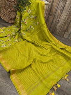 Beautiful and trendy saree ! Bright and summery lime green Silk Linen Saree with embroidered flowers and gold zari border ! Saree falls nicely and pleats easy ! Fall attached. Blouse fabric included. Green Silk Saree, Trendy Saree, Border Saree, Embroidered Saree, Linen Saree, Trendy Sarees, Silk Linen, Easy Fall, Green Silk