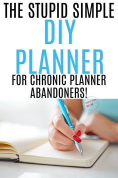 Day Timer Planner Ideas, Simple Planner Layout, Daily Planner Ideas Inspiration, Notebook As A Planner, Planers Ideas Diy, Day Planner Ideas, Diy Daily Planner, Planner Layout Ideas, Planner Prompts