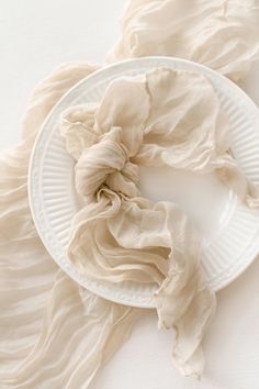 a plate that has some kind of cloth on it