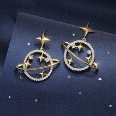 Rhinestone Earrings Studs, Fashion Earrings Studs, Stars Earrings, Planet Earrings, Fashion Star, Cvd Diamond, Italian Craftsmanship, Star Moon, Diamond Star