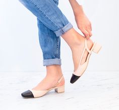 "Beautiful sling-back block heels, classic model in beige & black. The insole made of a soft calfskin ensures comfort of use. Love at first look.... Whatever your style, we can guarantee that pumps will suit your look and add a final touch of polish. The sling-back pumps look just as good with casual jeans, dress or skirt. Available in combo: * beige leather with black suede toe * beige leather with black leather toe Would you like other colors, please let me know... Heel height 3.5 cm = 1.4 \" Sizes UK, EU, US   and feet dimensions in centimeters and inches 3 UK / 36 EU / 5 US insoles length 23.5 cm = 9.2 inches 4 UK / 37 EU/ 6 US insoles length 24 cm = 9.4 inches 5 UK / 38 EU / 7 US insoles length 24.5 cm = 9.7 inches 6 UK/ 39 EU/ 8 US insoles length 25.5 cm = 10 inches 7 UK / 40 EU / 9 Beige Slingback Pumps With Contrasting Heel For Work, Closed Toe Slingback Pumps With Contrasting Heel For Work, Workwear Slingback Pumps With Contrasting Heel, Point Shoes, Leather Block Heels, Pointed Toe Shoes, Final Touch, Green Suede, Classic Shoes