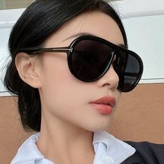 Shade Sunglasses, Woman Sunglasses, Funky Glasses, Eye Safety, Versace Style, Gold Aviator Sunglasses, Dolce Gabbana Sunglasses, Valentino Women, Shades Sunglasses