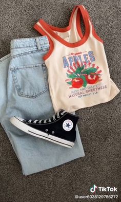 Tank Over Shirt Outfit, Urban Outfitters Aesthetic Outfits, Urban Outfitters Outfit Ideas, Florida Clothes, Urban Outfitters Aesthetic, Indie Outfits Summer, Outfit Ideas Vintage, Cute Clothing, Clothing Pieces