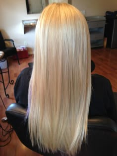 Shiny Blonde Hair, Layered Haircuts Bob, Glamour Hairstyles, Bob Pixie Haircut, Medium Length Layered Haircuts, Blonde Layered Hair, Bob Pixie, Summer Blonde Hair, Best Hair Dye