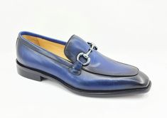 Style: 509-28-Blue Elegant Burnished Calfskin slip-on Loafer from the Carrucci collection features a Double Gore for your perfect fit, soft Calfskin lining, Horsebit Hardware detailing, and a clean welt! Cordovan Shoes, Shoe Polish, Shoe Horn, Shoe Tree, Horse Hair, Suede Shoes, Shoe Box, New Shoes, Loafers Men