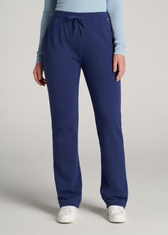 American-Tall-Women-WKND-Fleece-Open-Bottom-Pant-Midnight-Blue-front Sweatpants Look, Jogging Outfit, Swimsuit Body, Tall People, Wide Leg Sweatpants, Womens Sweatpants, Tall Women, A Workout, Drawstring Waistband