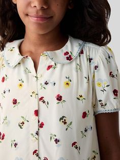 Gap × DÔEN Kids Floral Shirt | Gap Classic Cotton Blouse By Gap, Floral Print Spread Collar Blouse For Summer, Classic Gap Cotton Blouse, Summer Floral Print Blouse With Spread Collar, Summer Printed Blouse With Spread Collar, Gap Collared Shirt For Daytime, Gap Collared Shirt For Daywear, Gap Button-up Blouse For Daywear, Gap Shirt With Button Closure For Daywear