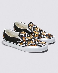 Customs Butterfly Checkerboard Slip-On Painted Checkered Vans, Butterflies Vans, Checkered Rainbow Vans, Customised Vans, Vans Checkerboard Slip On, Vans Checkerboard, Van Doren, Vans Store, Vans Logo