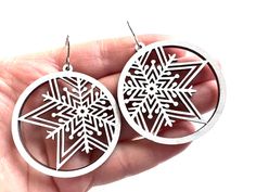 Snowflake Earrings Wood Hoop Dangle White Wood Winter Snow - Etsy White Laser-cut Jewelry For Gifts, White Laser Cut Earrings As A Gift, White Laser Cut Earrings For Gift, White Snowflake Earrings For Winter, Snowflake Shapes, Laser Engraved Earrings, Laser Cut Wood Earrings, Winter Schnee, Laser Engraved Ideas