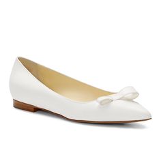 Our pointed-toe flat in white calf, topped with our signature asymmetric bow. Elegant, effortless, and comfortable, this is the shoe you'll wear with everything. Sarah Flint, Italy Shoes, Noble Lady, Unique Bows, Virtual Fashion, High Quality Shoes, Natural Tan, Ballerina Flats, Salvatore Ferragamo Flats