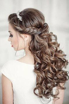 Crystal tiara Wedding tiara Bridal crown Wedding crown Bridal tiara Crystal crown Bridal hair acces Curly Wedding Hair, Quinceanera Hairstyles, Elegant Wedding Hair, Quince Hairstyles, Best Wedding Hairstyles, Wedding Hairstyles Half Up Half Down, Wedding Hair Down, Wedding Hairstyles For Long Hair, Half Up Hair