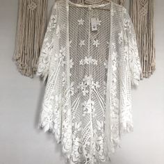 Beautiful White Lace Coverup That Could Be Great Over An Outfit Or Used For Bathing Suit Cover Up. Purchased From Francesca’s And Never Worn. One Size Lace Top For Spring, Bathing Suit Cover Up, Bathing Suit Covers, White Lace, Bathing Suits, Womens Swim, Cover Up, Lace, White