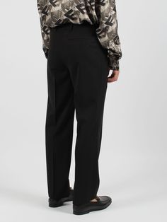 55%PL,45%WV | Fendi Men's Black Wool Crepe Trousers | FW23/24 Luxury Wool Dress Pants For Office, Formal Winter Wool Bottoms, Luxury Black Wool Bottoms, Classic Formal Bottoms For Winter, Luxury Wool Bottoms For Business Casual, Wool Dress Pants For Winter Formal, Winter Wool Dress Pants For Formal Occasions, Formal Wool Bottoms For Fall, Elegant Winter Bottoms With Straight Hem