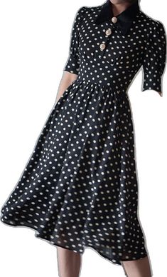 夜会服姿の水玉レトロワンピース Retro V-neck Polka Dot Dress, Retro Polka Dot V-neck Dress, Retro Polka Dot Dress For Vintage Fashion, 1950s Style A-line Polka Dot Dress, Vintage V-neck Polka Dot Dress, 1950s Style Polka Dot Vintage Dress, Fitted 1950s Style Polka Dot Dress, Fitted Polka Dot Dress In 1950s Style, Polka Dot 1950s Style Party Dress