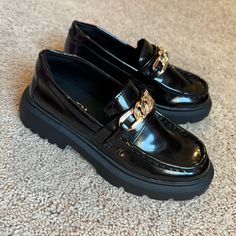 Girls Zara School Shoes Never Worn Perfect Condition Black School Shoes, Shoes Color, Zara Shoes, Private School, School Shoes, Zara Black, Girls Shoes, Black Shoes, Kids Shoes