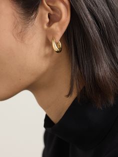 Designer Ananya Malhotra’s Indian heritage and spiritual upbringing inspire ANANYA's striking pieces. Cast from 18-karat gold, these 'Chakra Icon' hoop earrings are defined by a sleek, chunky profile. Pair yours with the matching bracelet in our edit. Flat Dress Shoes, Indian Heritage, Matching Bracelet, Diamond Hoop Earrings, Sapphire Earrings, Matching Bracelets, Rose Gold Earrings, Gold Hoop, Gold Hoop Earrings