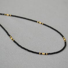 Material: Beads/Beads Color: Black Gold, Black Silver Fashion Element: Round Style: Elegant Golden Necklaces, Small Necklaces, Swift Bracelets, Pearl Cluster Ring, Pearl Drop Necklace, Dainty Choker, Yellow Gold Bangle, Small Necklace, Pearl Bangle