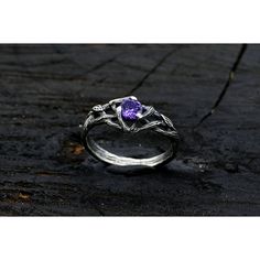 This Is A Versatile Silver Ring With A Celtic Knot And A Central 5mm Stone, Covered With A Tree Texture And Oxidization. It Is Available In Five Colors Of Cubic Zirconia And Different Sizes From 6 Us To 9 Us In Half-Size Increments, Making It Suitable For Everyday Wear Or As An Engagement/Wedding Ring. The Design Of The Ring Symbolizes Infinity And Balance, Emphasizing The Harmony Between Man And Nature. The Oxidized Coating And Tree Texture Add Mystery And Antiquity To The Ring, Highlighting Th Silver Amethyst Ring, Witchy Rings, Pink Gem Ring, Fantasy Wedding Rings, Viking Wedding Ring, Tree Texture, Boho Rings Gold, Man And Nature, Celtic Engagement Rings