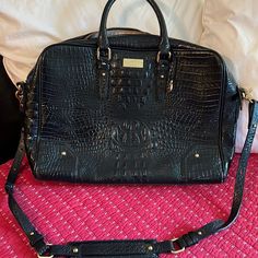 This Is A Near Vintage Brahmin Briefcase. It Was A Gift From Someone Around 2010. It Has Been Used Very Little. Very Classy And Professional. Brahmin Bags, Shoulder Bags, Bag Lady, Shoulder Bag, Women Shopping, Gifts, Black, Color