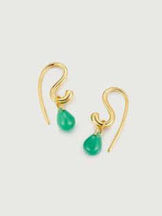 Elevate your personal style with our exquisite Green Onyx Hook Earrings, meticulously crafted from eco-friendly gold vermeil. The removable green onyx droplets provide a myriad of styling options, allowing for personalized combinations. Embrace the versatility and sustainability of our sophisticated, multi-wear earrings. Details Recycled Silver: 18ct gold vermeil Stone: Green Onyx (Birthstone May) Width: 1.5mm Length: 22mm Earrings are sold in pair Ear Cuff Earings, Earrings In Gold, Recycled Silver, Green Onyx, Cuff Earrings, Hook Earrings, Lab Diamonds, Heart Design, Ring Bracelet