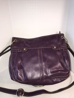 Relic brand purple cross body purse W12” H10”. Condition is "Pre-owned". Shipped with USPS Priority Mail. Purple Satchel With Adjustable Strap For Everyday, Purple Satchel Shoulder Bag With Adjustable Strap, Purple Crossbody Satchel With Adjustable Strap, Purple Crossbody Satchel For Travel, Purple Shoulder Bag With Zipper Closure For Errands, Purple Shoulder Bag With Zipper For Daily Use, Purple Satchel Shoulder Bag With Zipper, Purple Everyday Crossbody Shoulder Bag, Purple Crossbody Satchel