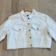 Express Oversized Denim Trucker Jacket White Size Medium Brand New With Tags Retail Price $128 Bust Measurement 21.5” (From Pit To Pit) Length 17” Bundle & Save 30% Discounted Shipping Spring Workwear Denim Jacket With Frayed Hem, Spring Denim Jacket With Frayed Hem For Work, Spring Streetwear Cropped Jacket With Button Closure, Trendy White Button-up Cropped Jacket, Trendy White Cropped Denim Jacket, Chic White Denim Jacket, Casual White Button-up Cropped Jacket, White Cropped Denim Outerwear, Trendy White Cropped Jacket With Button Closure